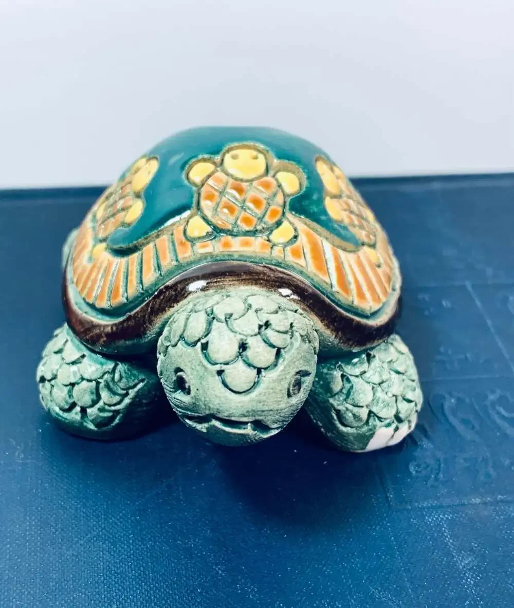 Mini Turtle dark green figurine Artesania
